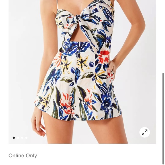 Astr Painted Floral Tie Front Romper - Picture 2 of 4